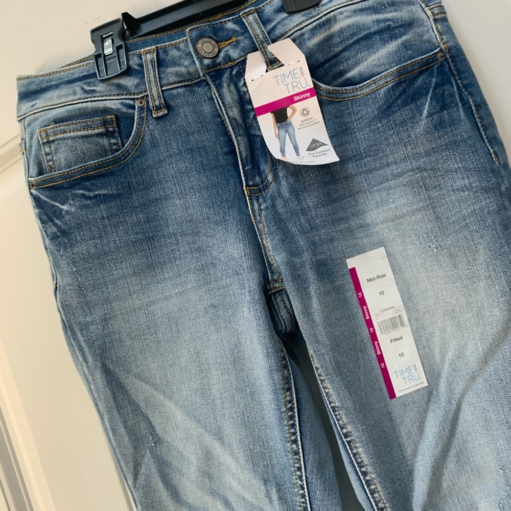 Light denim jeans